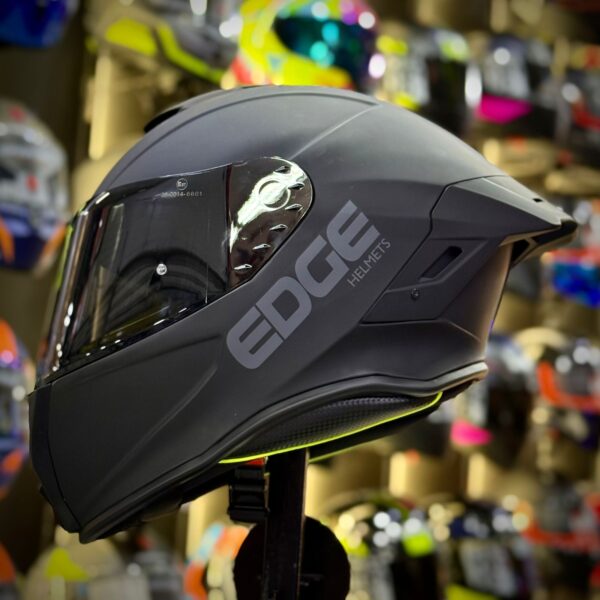 CASCO CERTIFICADO EDGE SHANGAI - NEGRO MATE