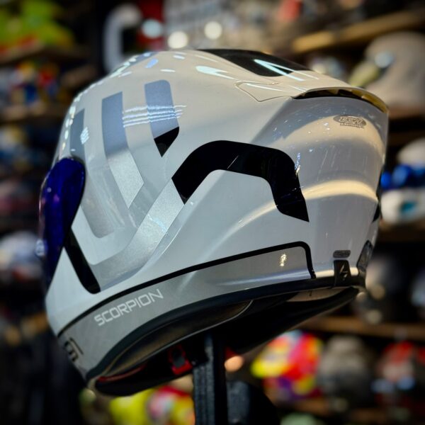 CASCO CERTIFICADO SCORPION EXO 391 - EDICIÓN TOMORROW BRILLO - Imagen 2