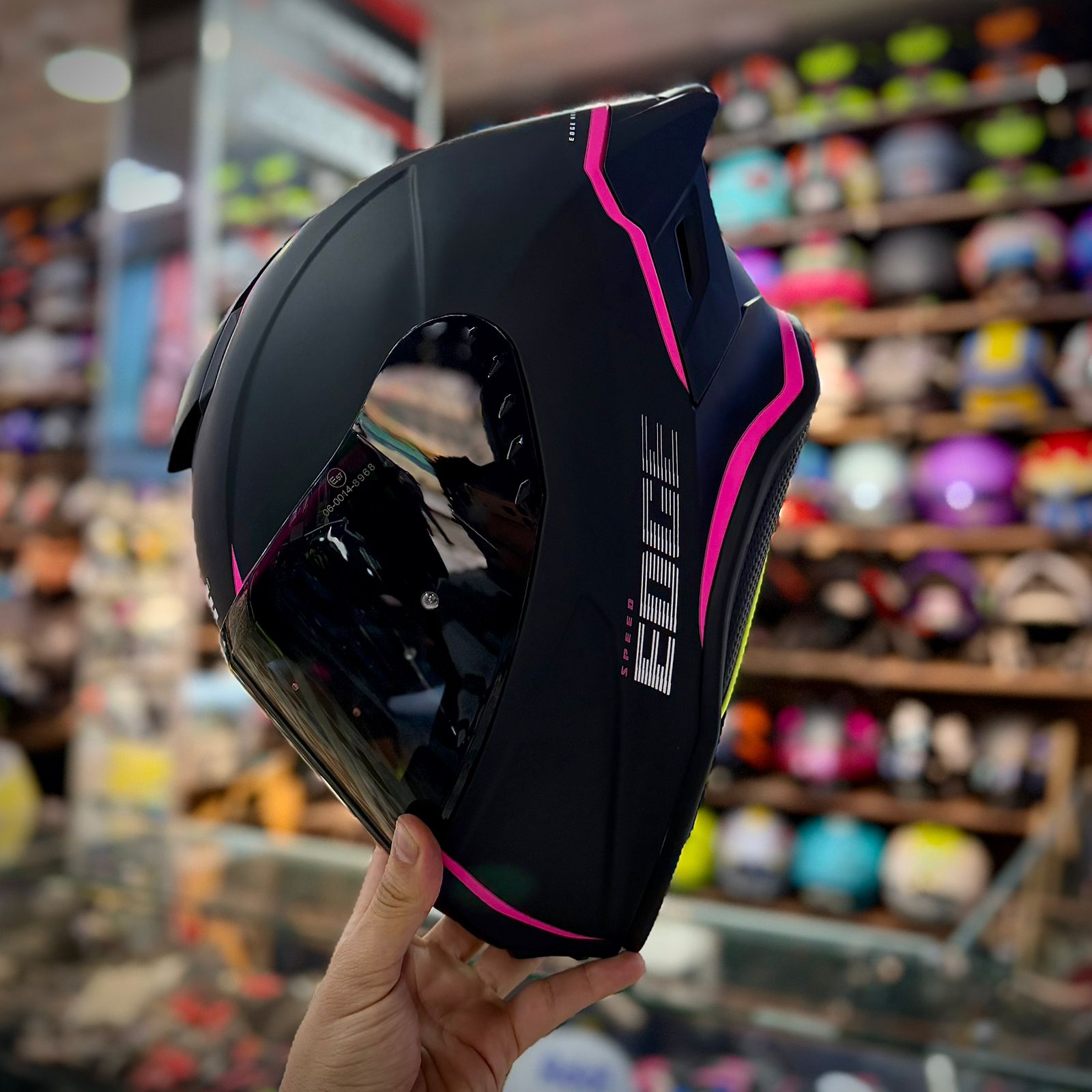 CASCO CERTIFICADO EDGE SHANGAI NEGRO MATE – EDICIÓN ROSE