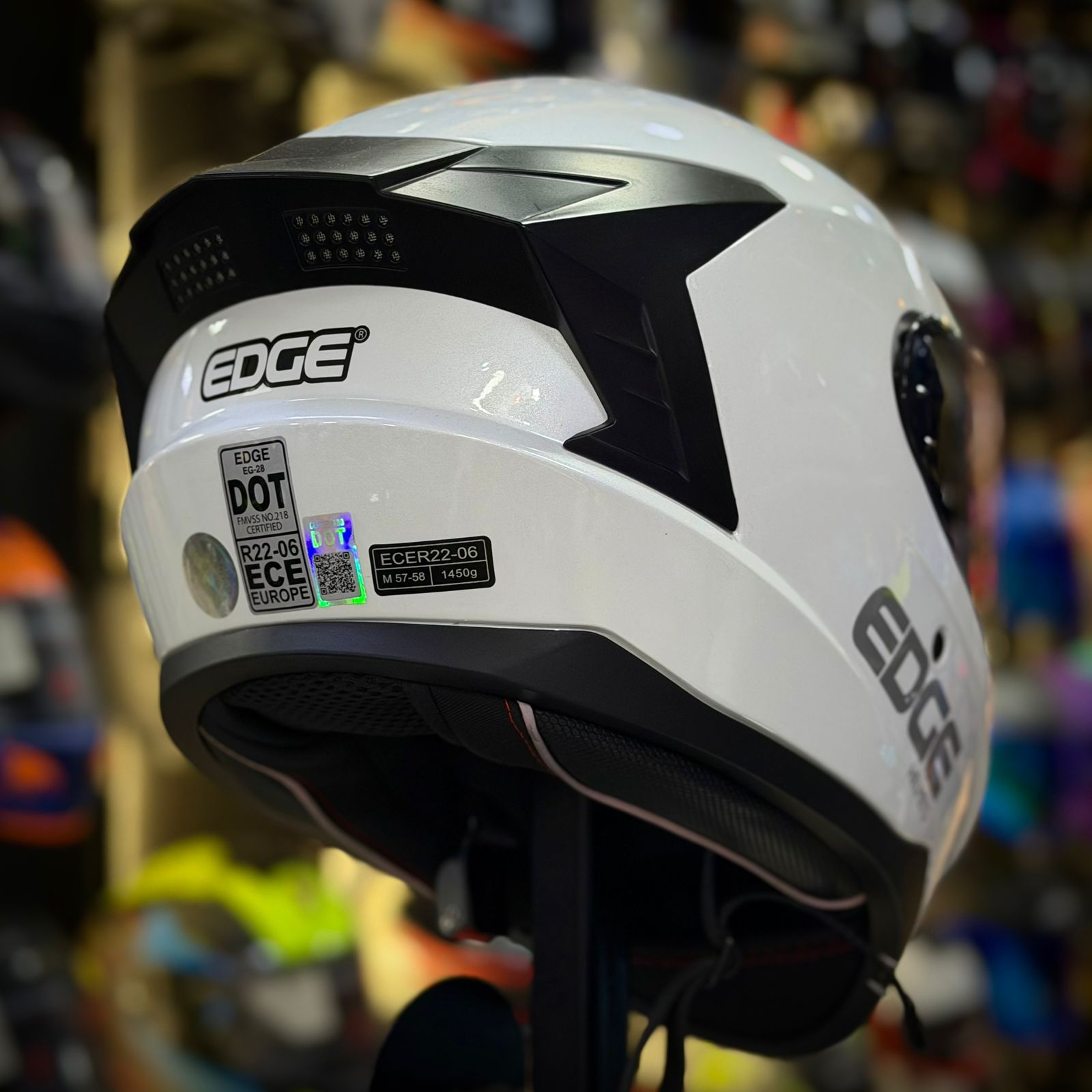 CASCO CERTIFICADO EDGE EXTREME – EDICIÓN WHITE - Imagen 3