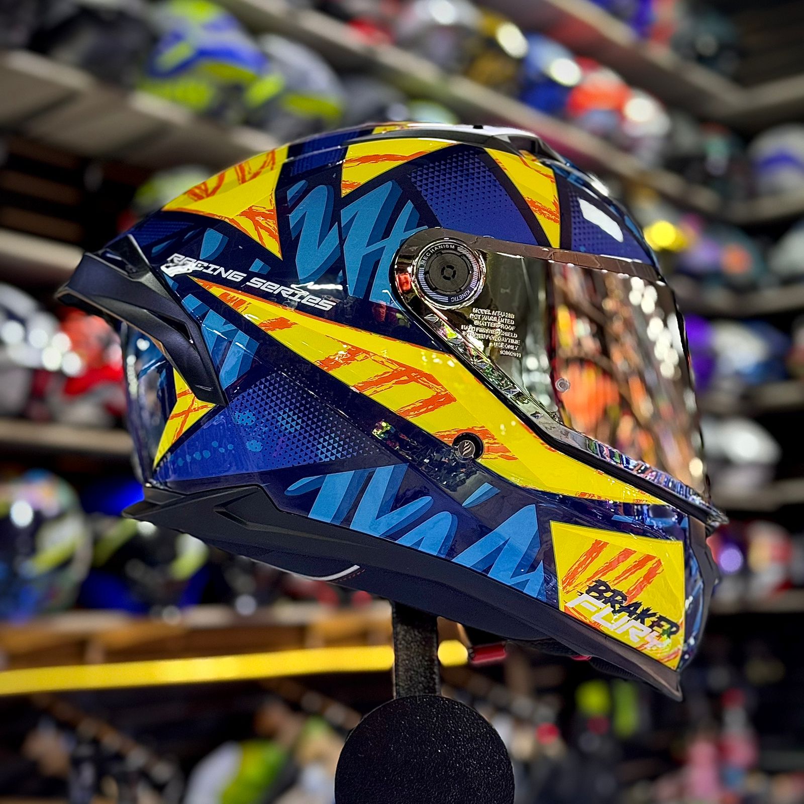 CASCO CERTIFICADO MT BRAKER SV- EDICIÓN RACING - Imagen 4