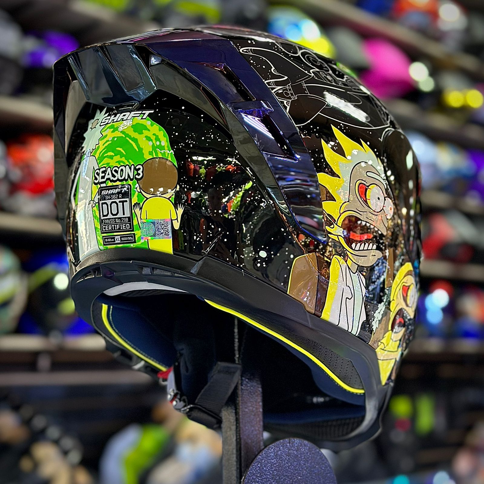 COMBO CASCO CERTIFICADO SHAFT 562 - EDICIÓN RICK & MORTY + INTERCOMUNICADOR Q58MAX - Imagen 3