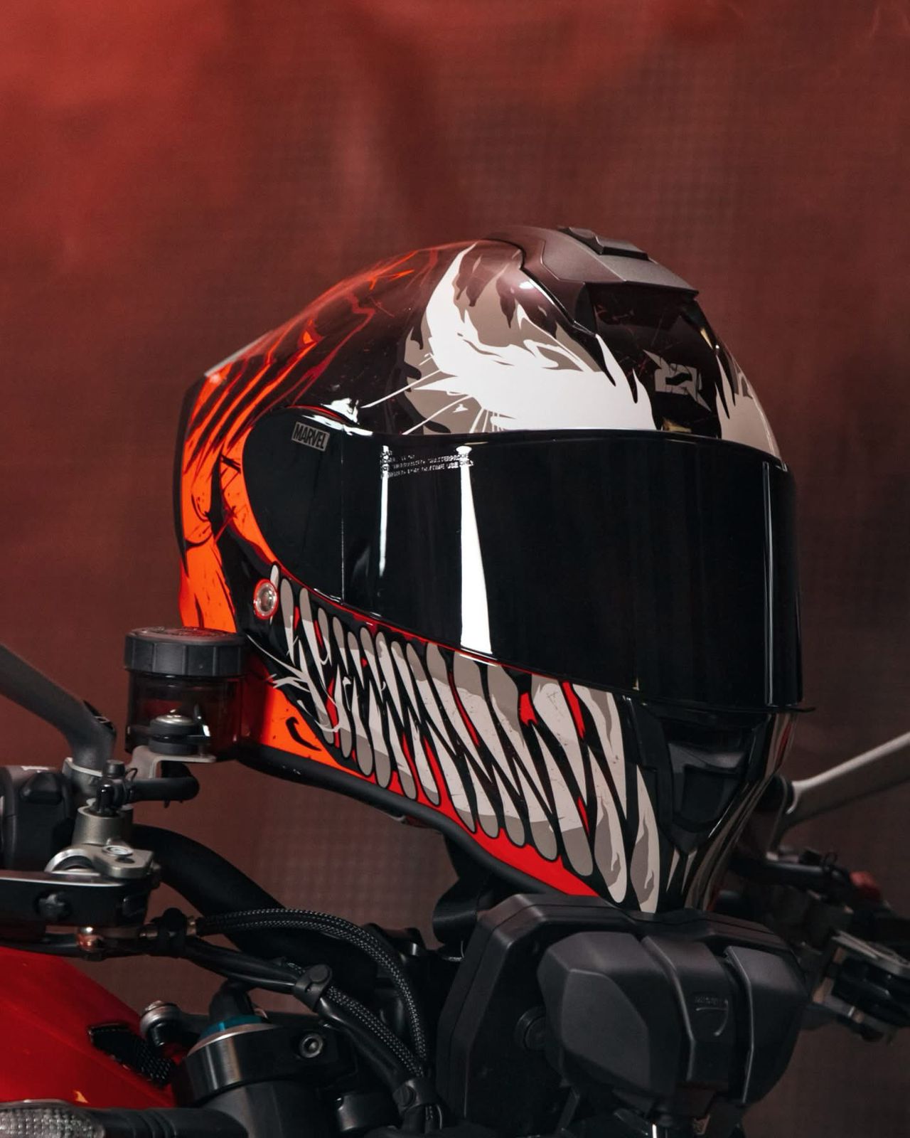 CASCO CERTIFICADO XSPORTS MARVEL CARNAGE - Imagen 2