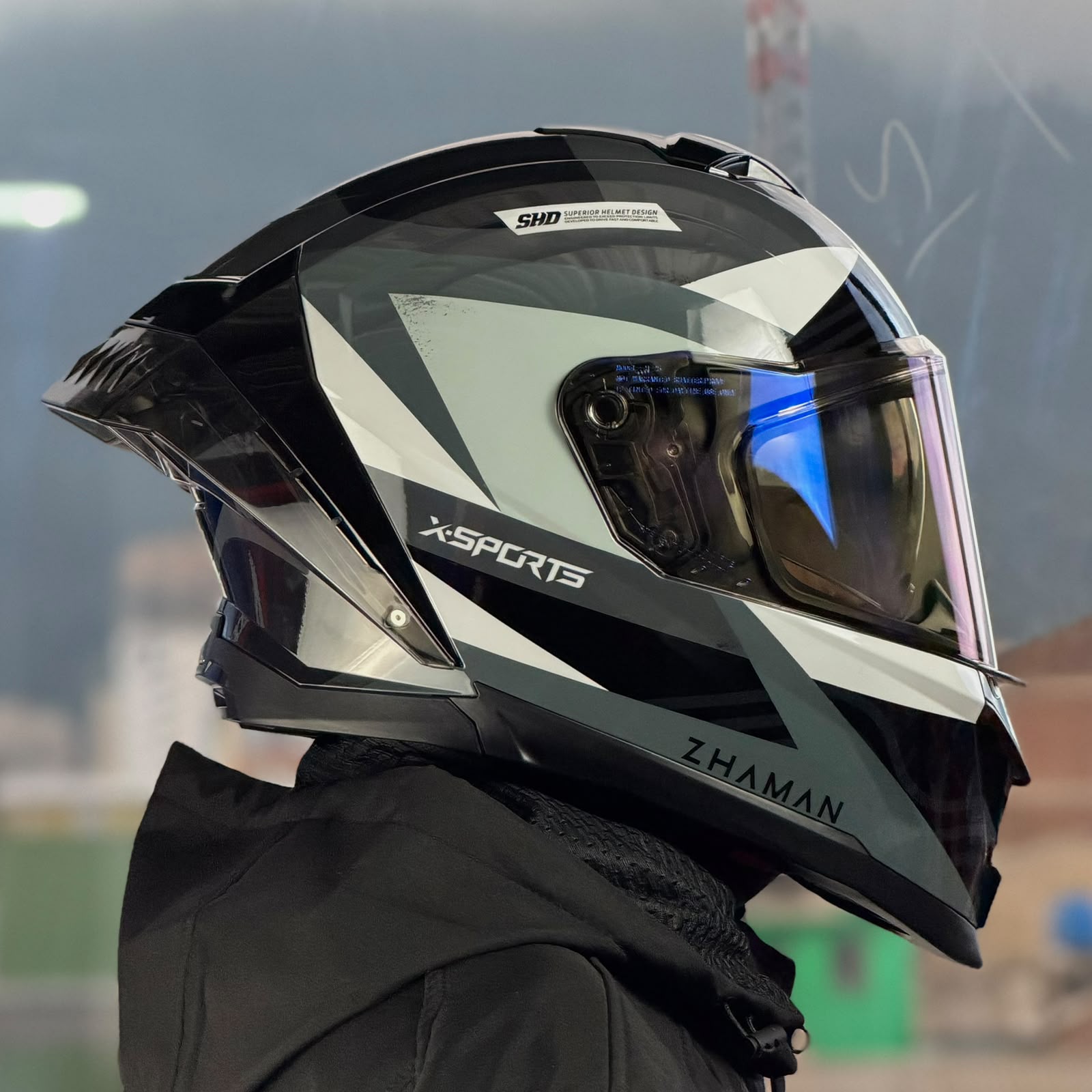 CASCO CERTIFICADO X-SPORTS CYBER GRAY CON VISOR FOTOCROMÁTICO + INTERCOMUNICADOR Q08 - Imagen 2